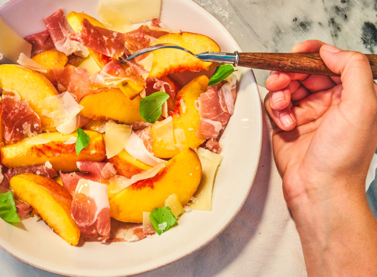 Prosciutto + Peach Salad // Summer Updates | My Lavender Blues